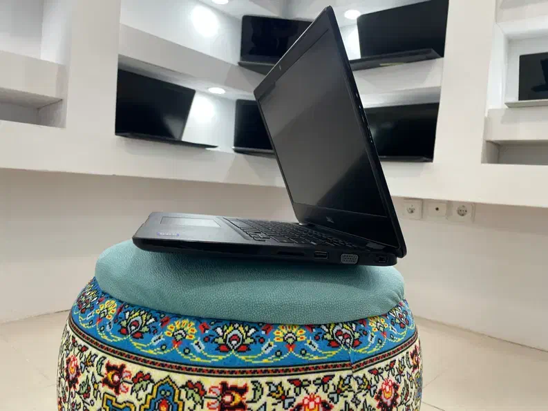 لپتاپ دل مدل Latitude 3400 پردازنده i3 نسل 8|رایانه همراه|قشم, |دیوار