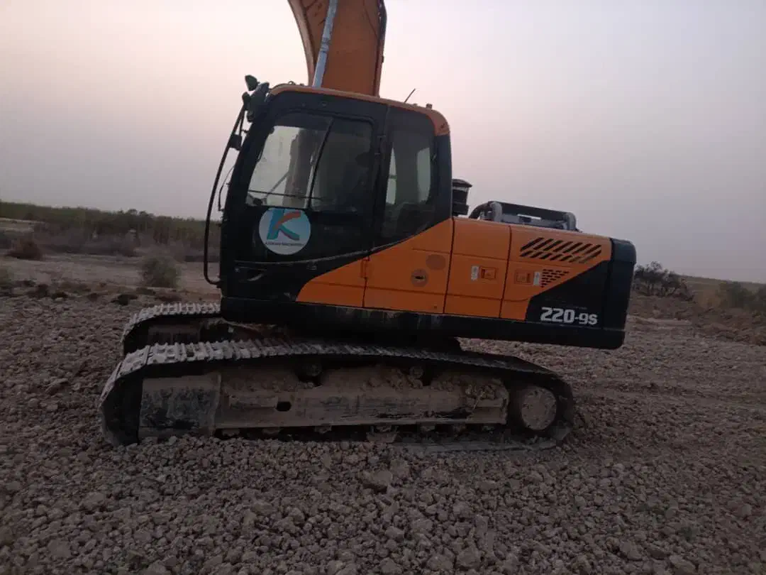 بیل مکانیکی هیوندا ۲۲۰خط۹|خودرو سنگین|بندر ماهشهر, |دیوار