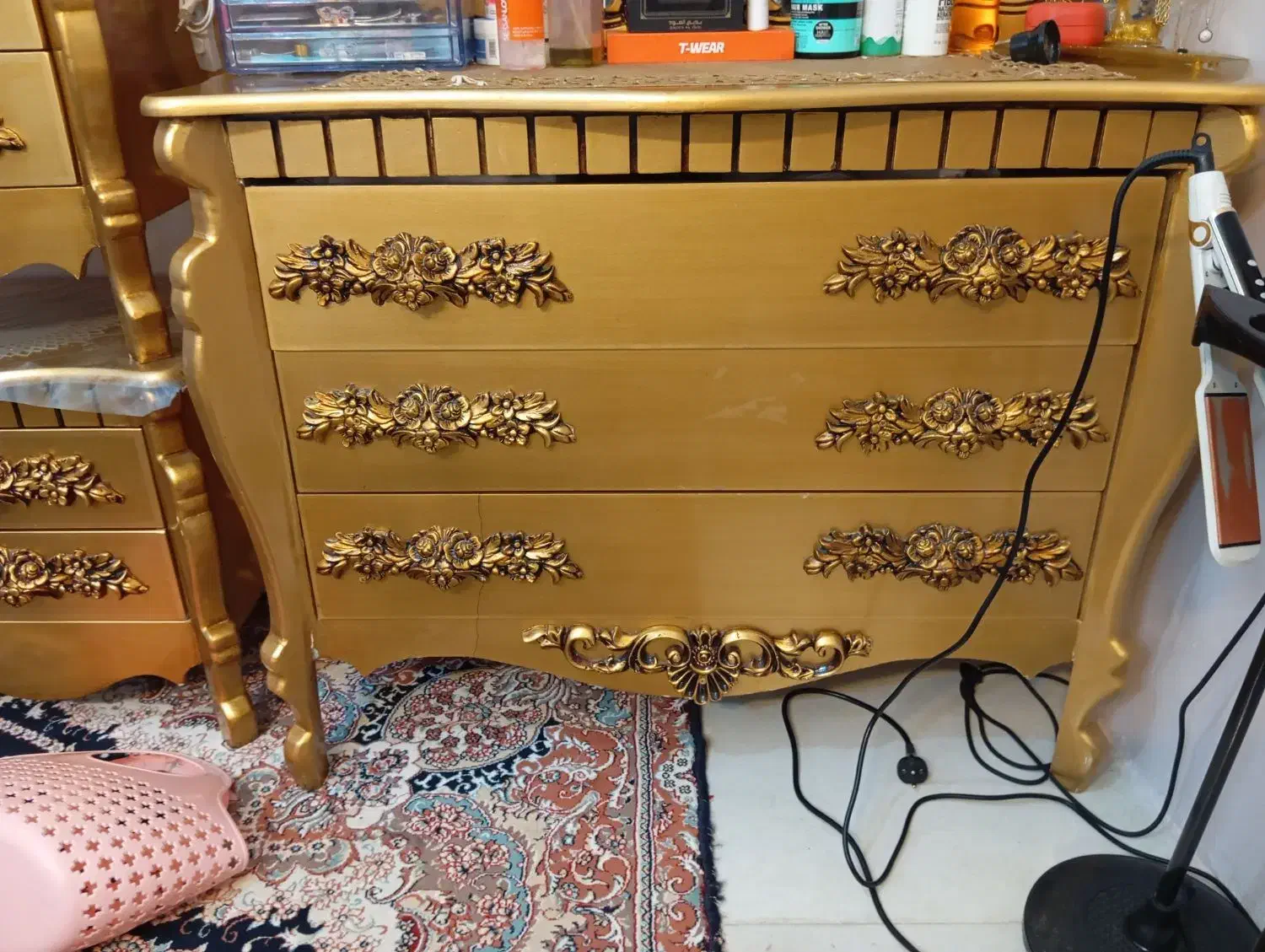 تخت دو نفره|تخت و سرویس خواب|گلبهار, شهر جدید گلبهار|دیوار