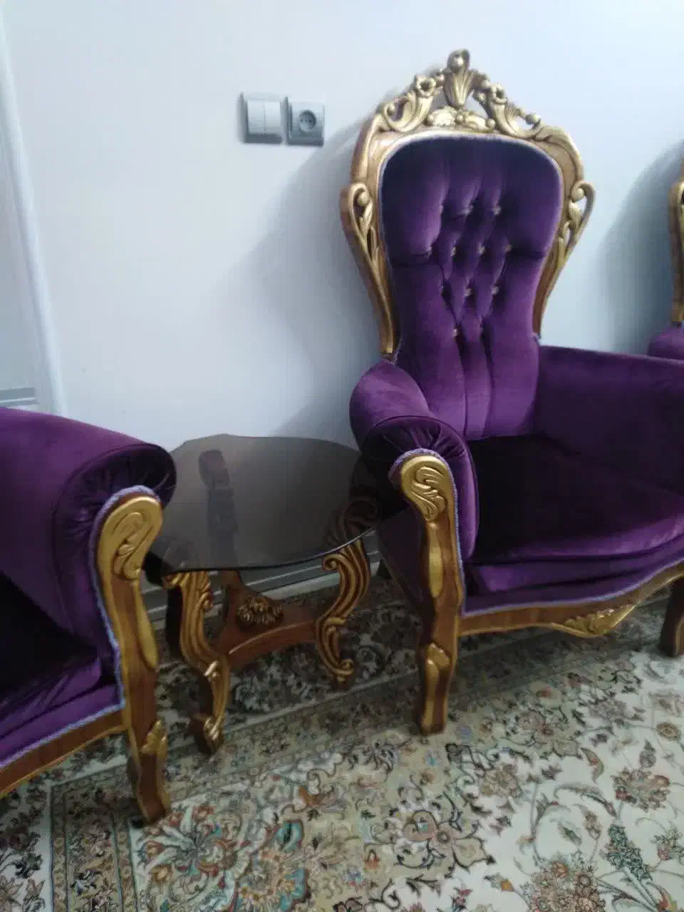 مبل سلطنتی|مبلمان خانگی و میز عسلی|فلاورجان, |دیوار