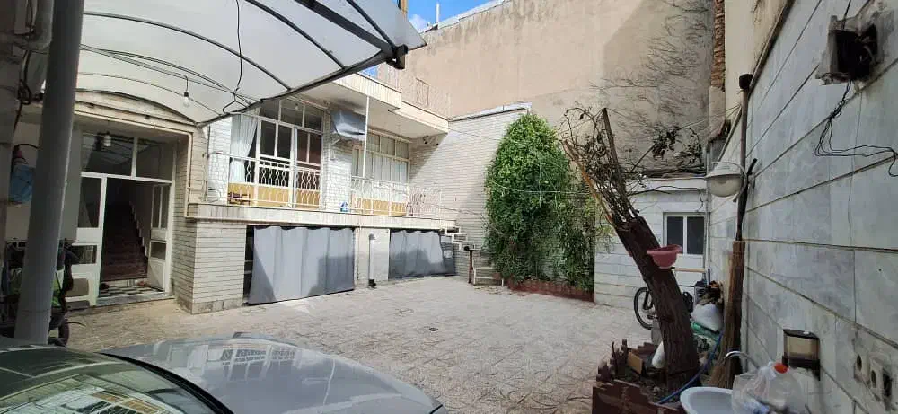 ویلایی ۲۵۰متری خیابان ۱۸متری جنوبی|فروش خانه و ویلا|بروجرد, |دیوار