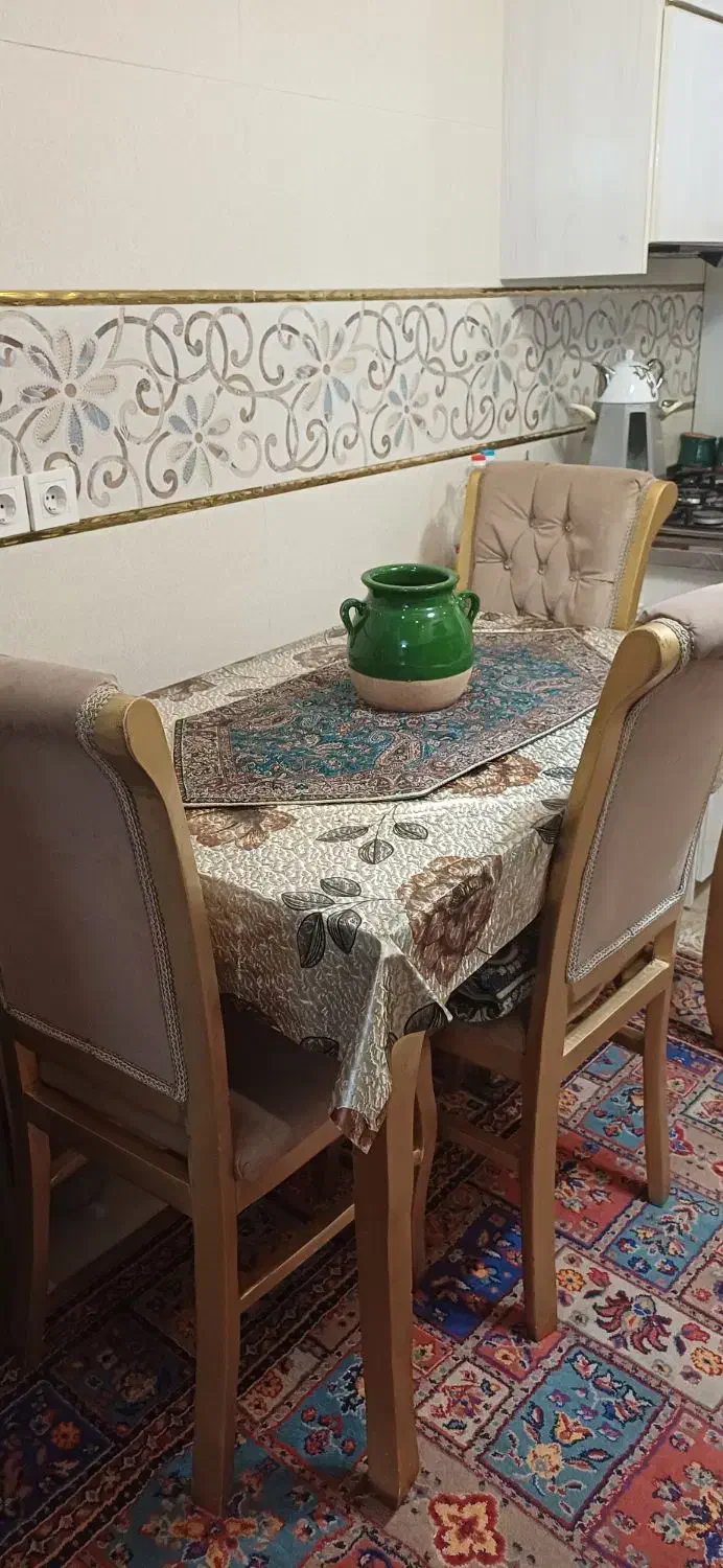 میز غذاخوری ۴ نفره|میز و صندلی غذاخوری|اراک, |دیوار