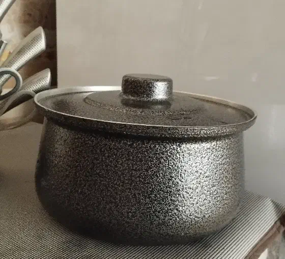 قابلمه روح سایز متوسط|ظروف پخت‌وپز|سقز, |دیوار