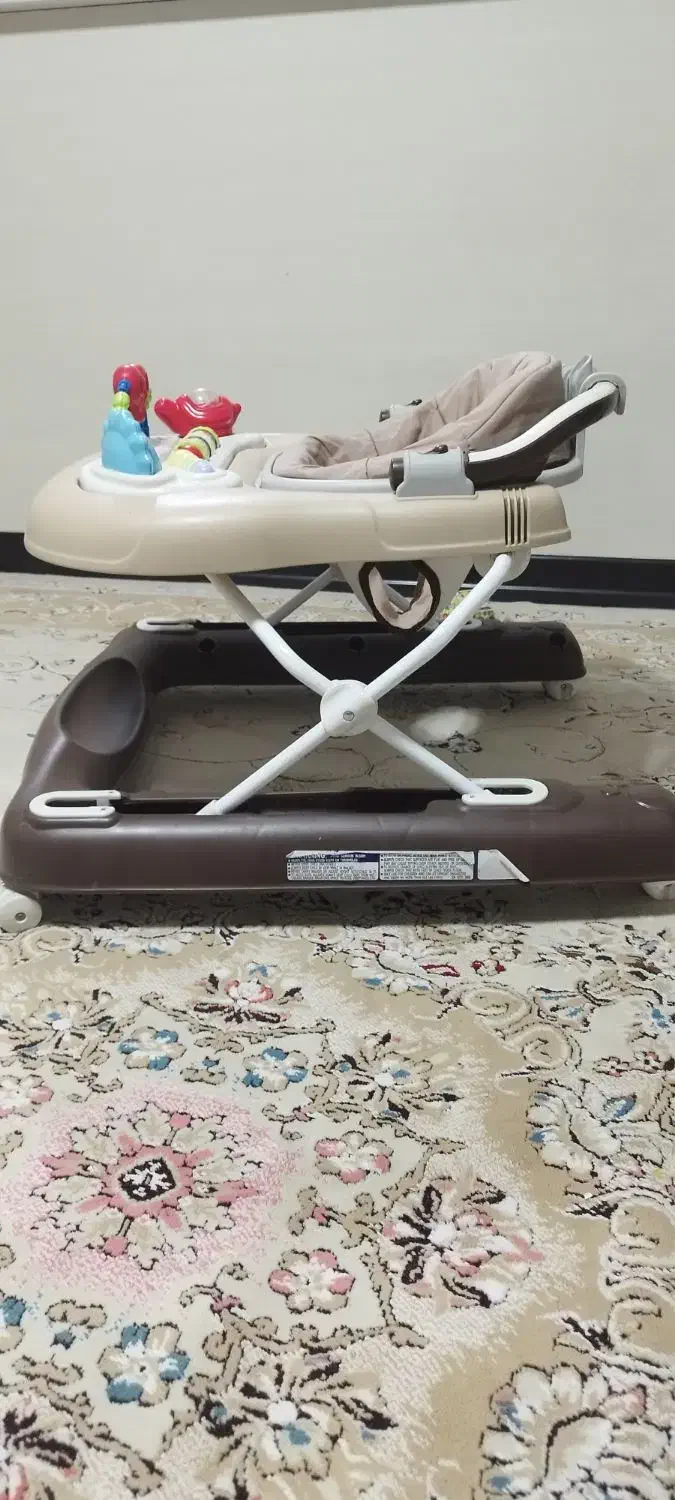 روروک|کالسکه و لوازم جانبی|فولادشهر, مسکن مهر فولادشهر|دیوار