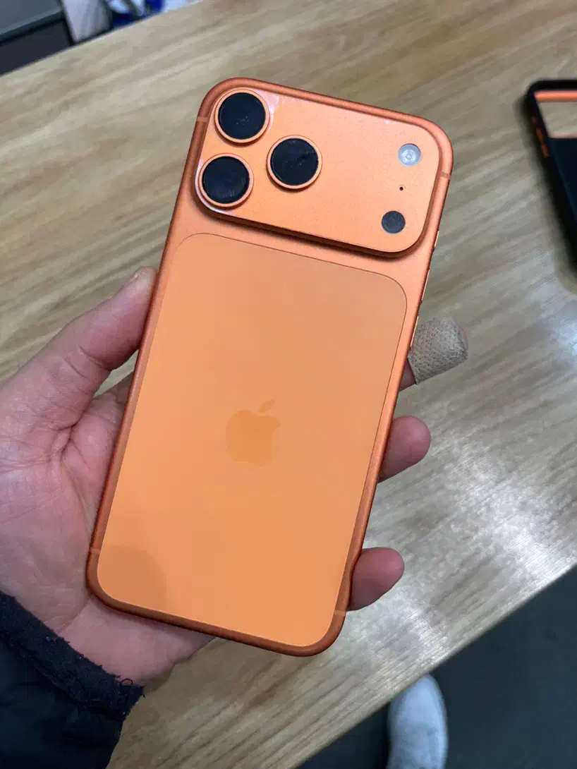 ایفون ۱۷ پرومکس|موبایل|کرج, عظیمیه|دیوار