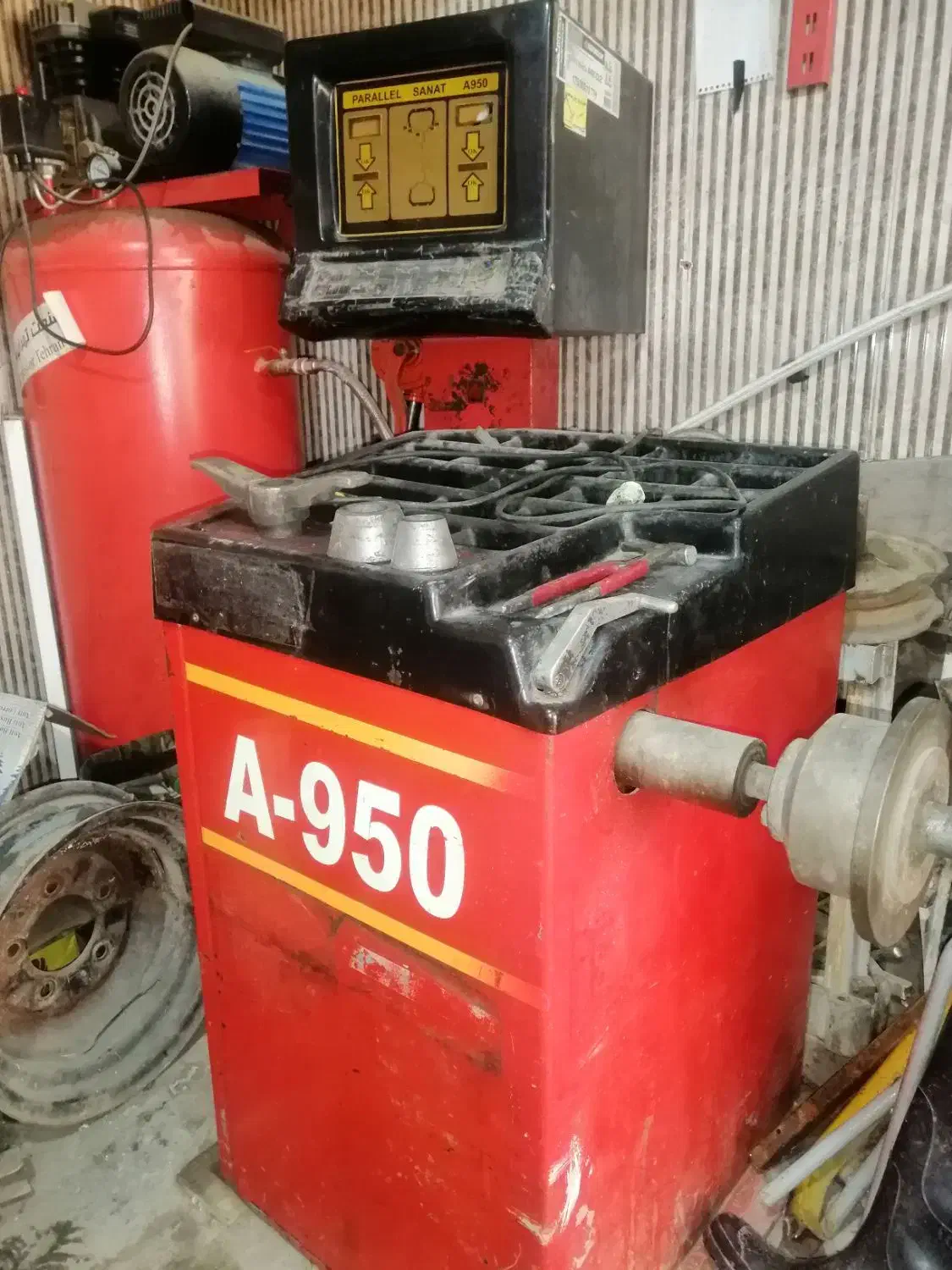 دستگاه بالانس|ماشین‌آلات صنعتی|سیلوانه, |دیوار