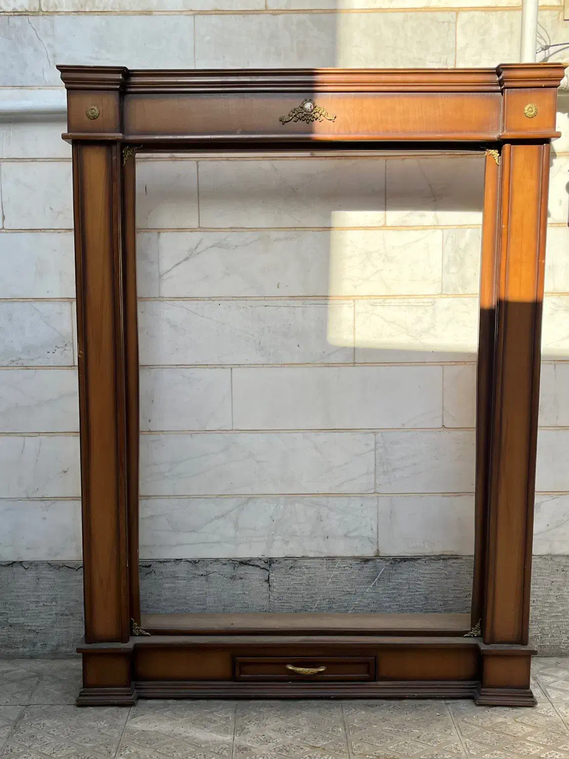 قاب چوبی|کتابخانه، شلف، قفسه‌های دیواری|کرج, شاهین‌ویلا|دیوار