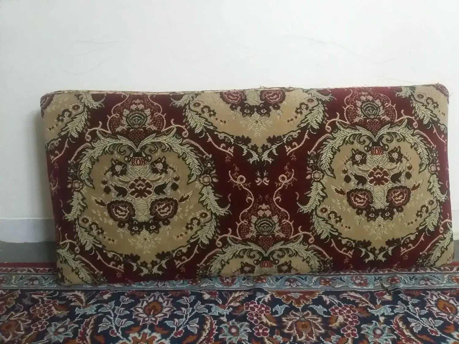 پشتی سایز بزرگ دو رویه|پشتی|بروجرد, |دیوار