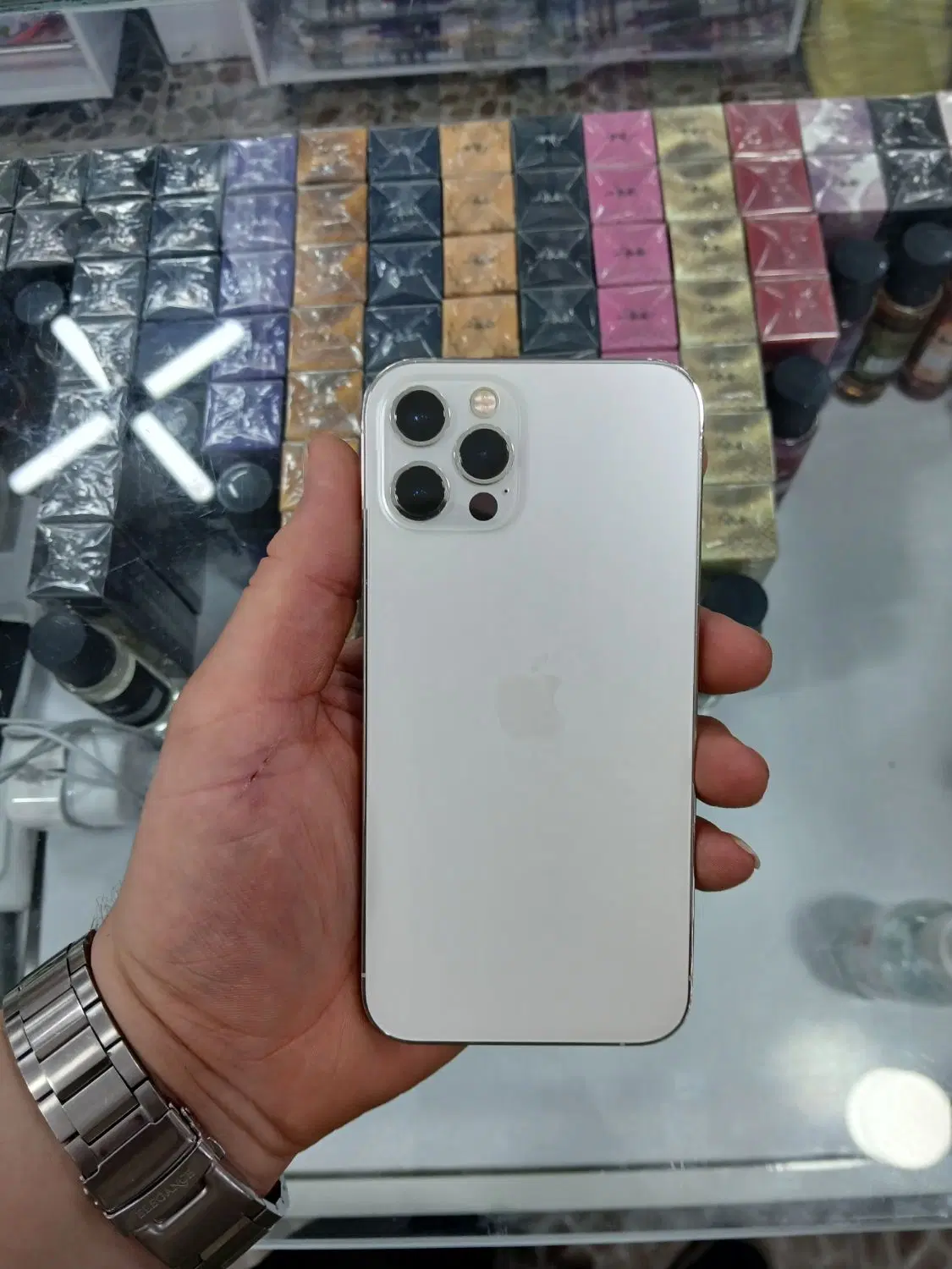 12pro|موبایل|خمام, |دیوار