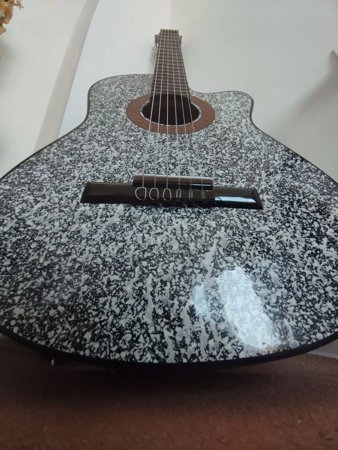 گیتار|گیتار، بیس، امپلیفایر|زنجان, |دیوار