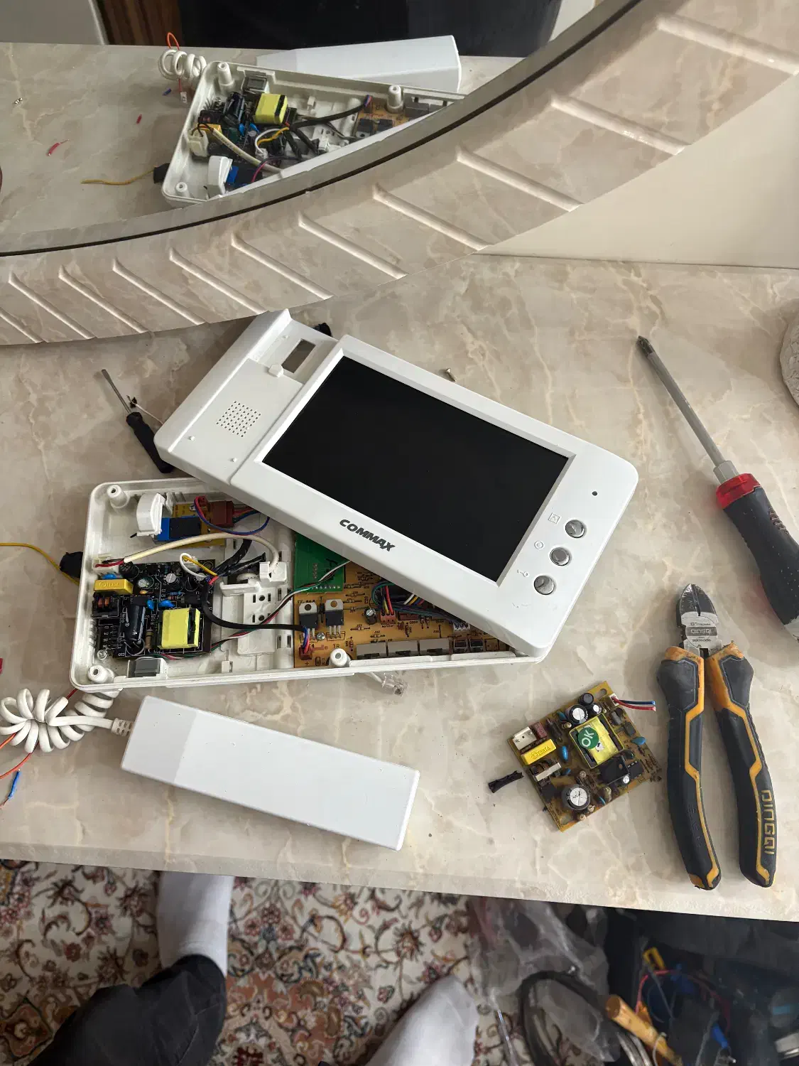 برقکار خرابی تلفن تعمیرات آیفون تصویری/منطقه1تا7|خدمات پیشه و مهارت|تهران, دروس|دیوار