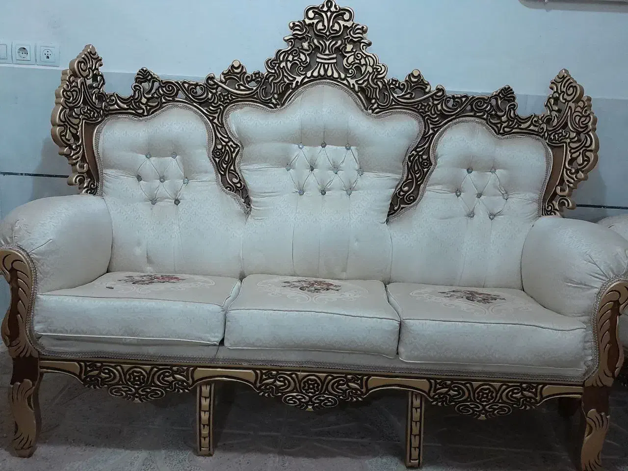 مبل سلطنتی۹نفره|مبلمان خانگی و میز عسلی|سنندج, |دیوار