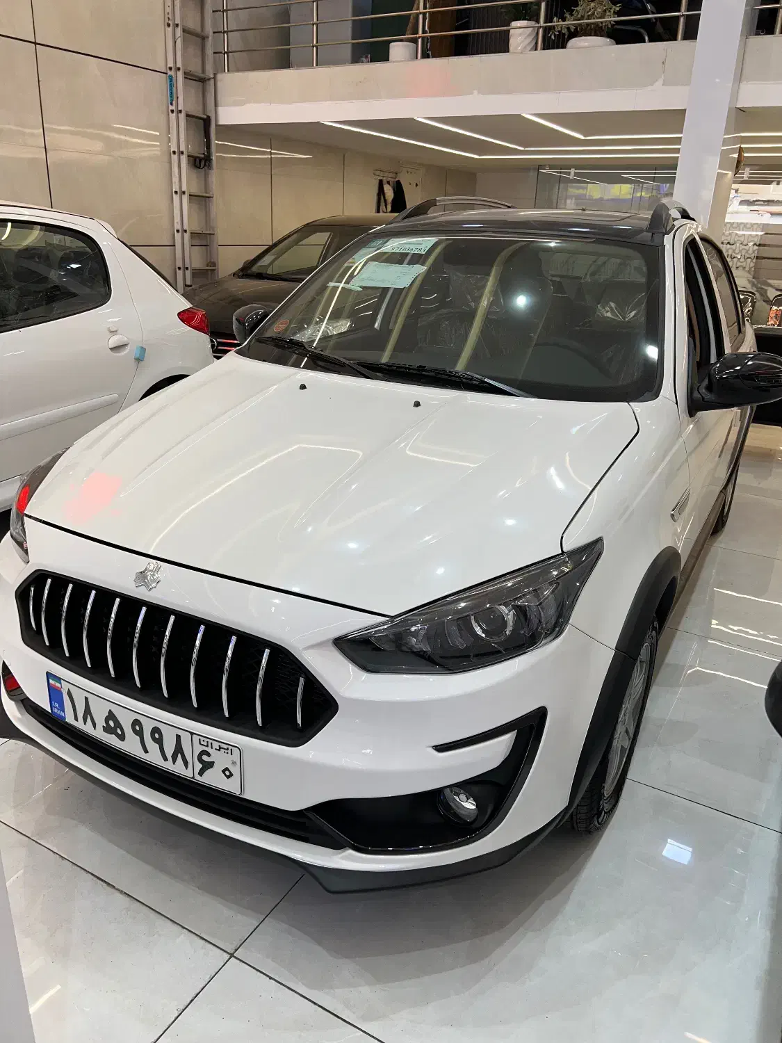 اطلس سفید سقف مشکی ساندروف دار ۱۴۰۴ صفر|خودرو سواری و وانت|تهران, آهنگ|دیوار