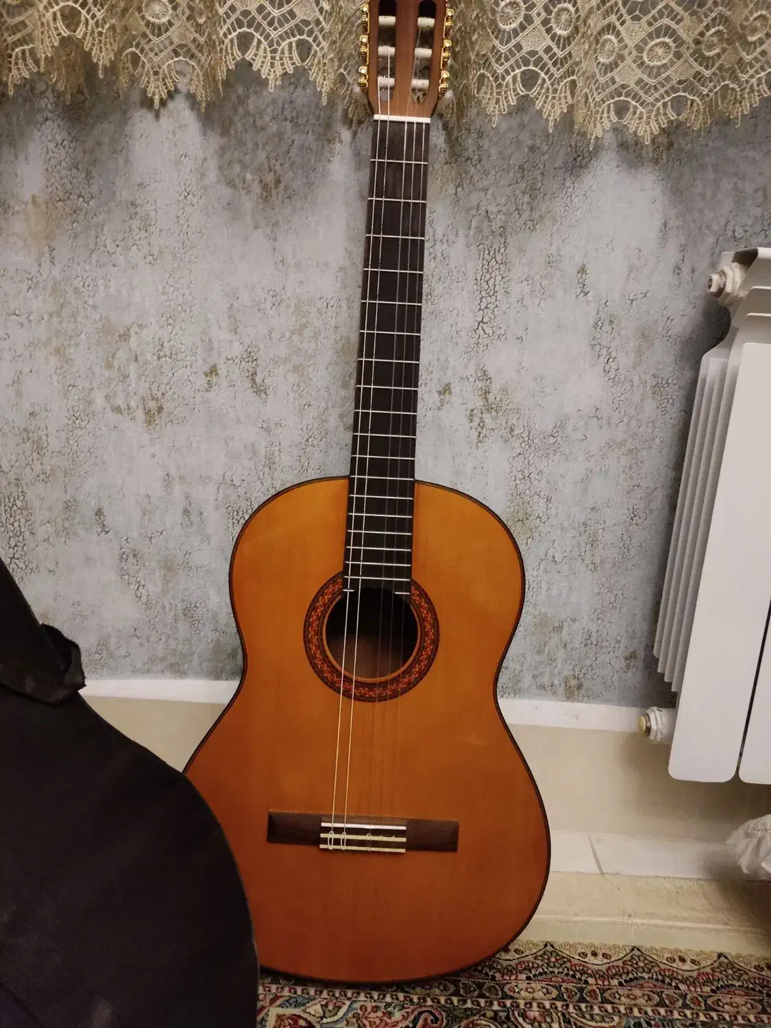 گیتار یاماها c70 اصل  با کاور اصل و سیم فابریک|گیتار، بیس، امپلیفایر|شیراز, شهرک گلدشت حافظ‎|دیوار