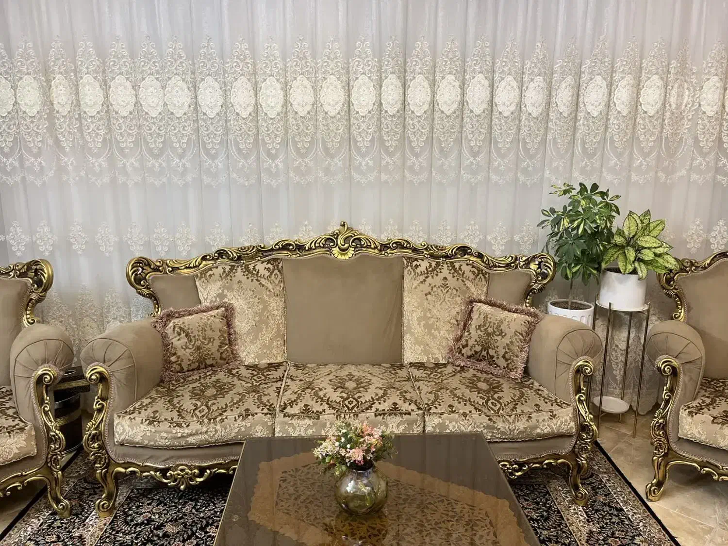 مبل ۷ نفره شیک|مبلمان خانگی و میز عسلی|اراک, |دیوار