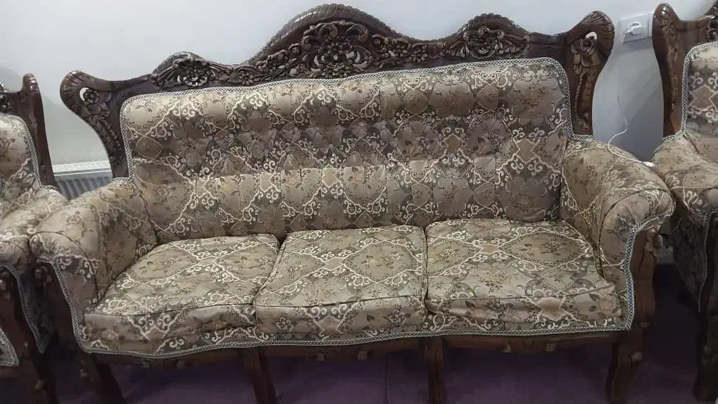 مبل سلطنتی|مبلمان خانگی و میز عسلی|اقبالیه, |دیوار