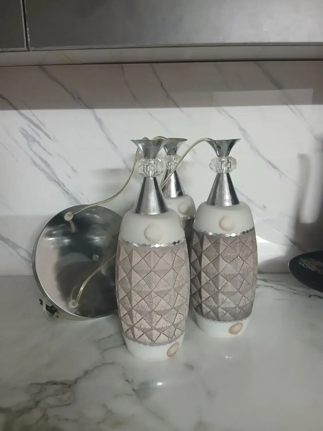 لوستر آشپزخانه|لوستر و چراغ آویز|قم, صدوق|دیوار