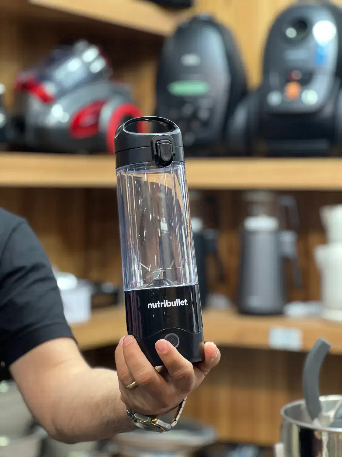 شیکر نوتریبلید|آبمیوه‌گیر و آب‌مرکبات‌گیر|بابل, |دیوار