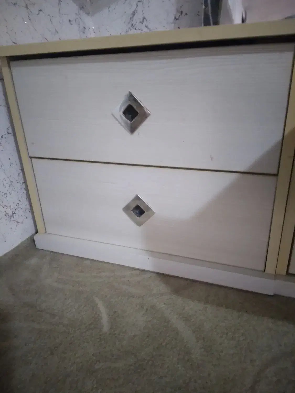 کمد پاتختی|جاکفشی، کمد، دراور|همدان, |دیوار