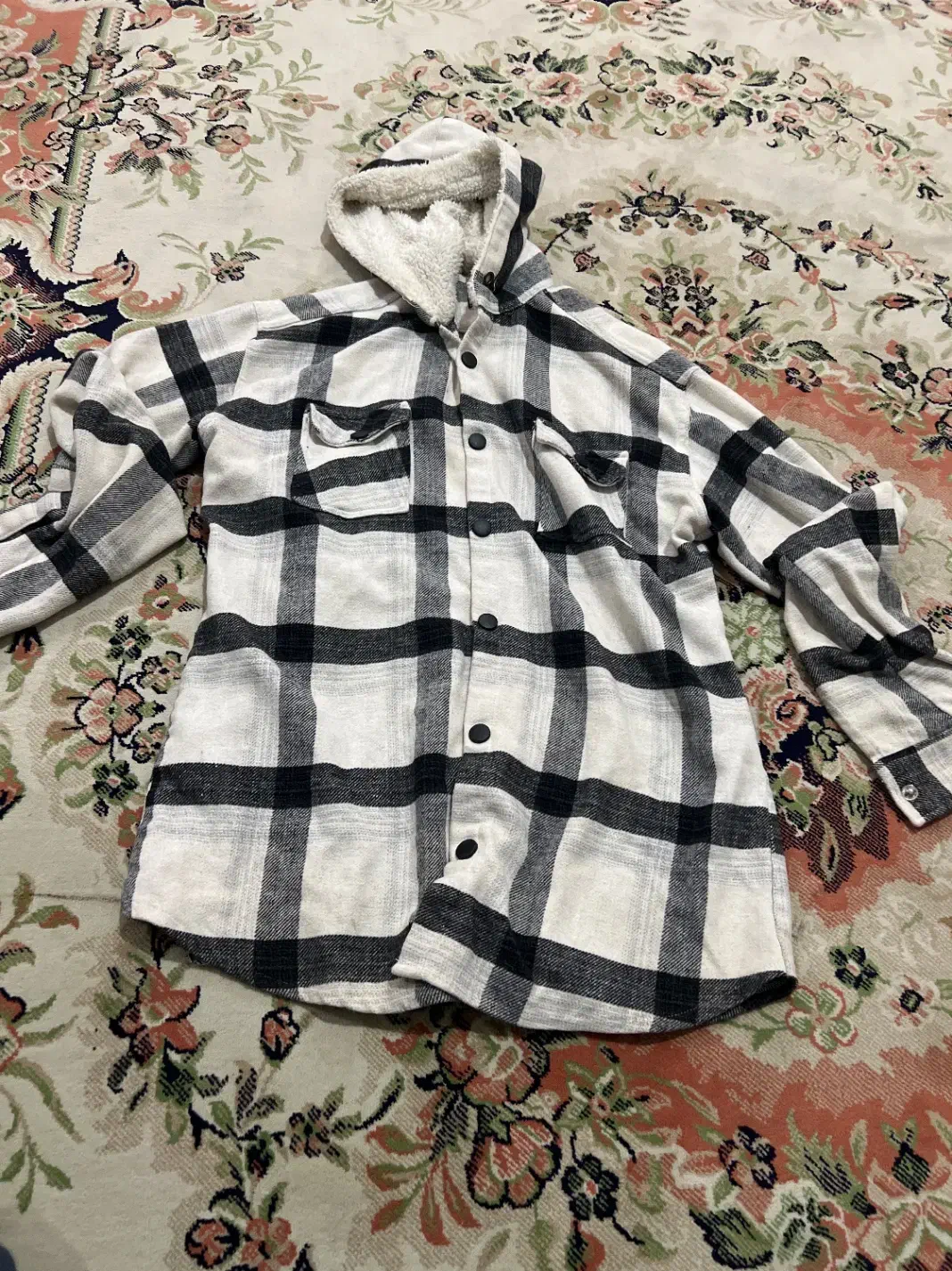 پیراهن کرکی کلاه پشمی در حد نو|لباس|آستارا, |دیوار