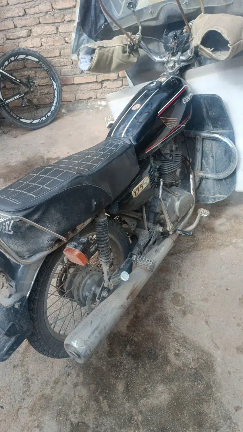 موتورهندا|موتورسیکلت|بجنورد, |دیوار