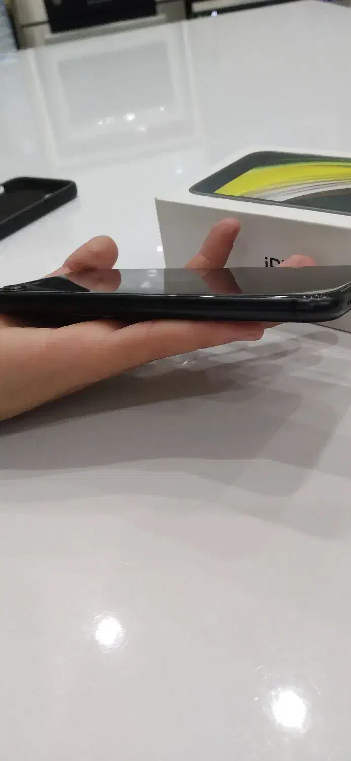 آیفون se 2020 مشابه آکبند|موبایل|تهران, امجدیه (خاقانی)|دیوار