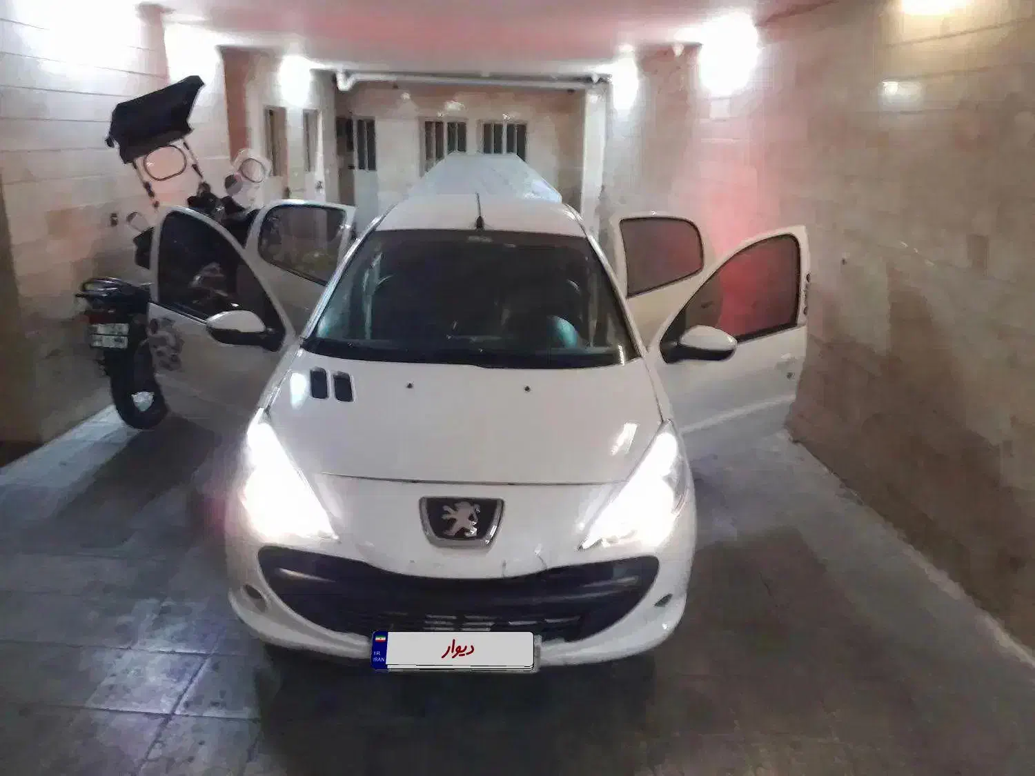 ۲۰۷ مدل ۹۷. فوری|خودرو سواری و وانت|ری, حمزهآباد|دیوار