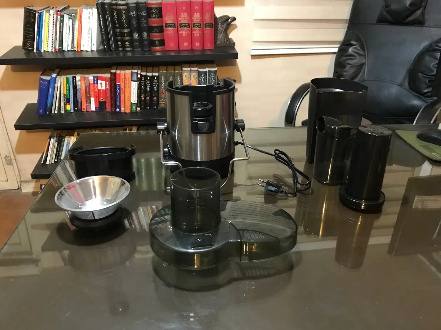 آبمیوه گیری بوش  1400 واتBosch|آبمیوه‌گیر و آب‌مرکبات‌گیر|تهران, صادقیه|دیوار