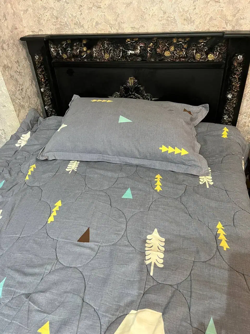 تخت چوبی سفارشی+ تشک سفارشی بالای ۱۲۰ کیلو|تخت و سرویس خواب|مراغه, |دیوار