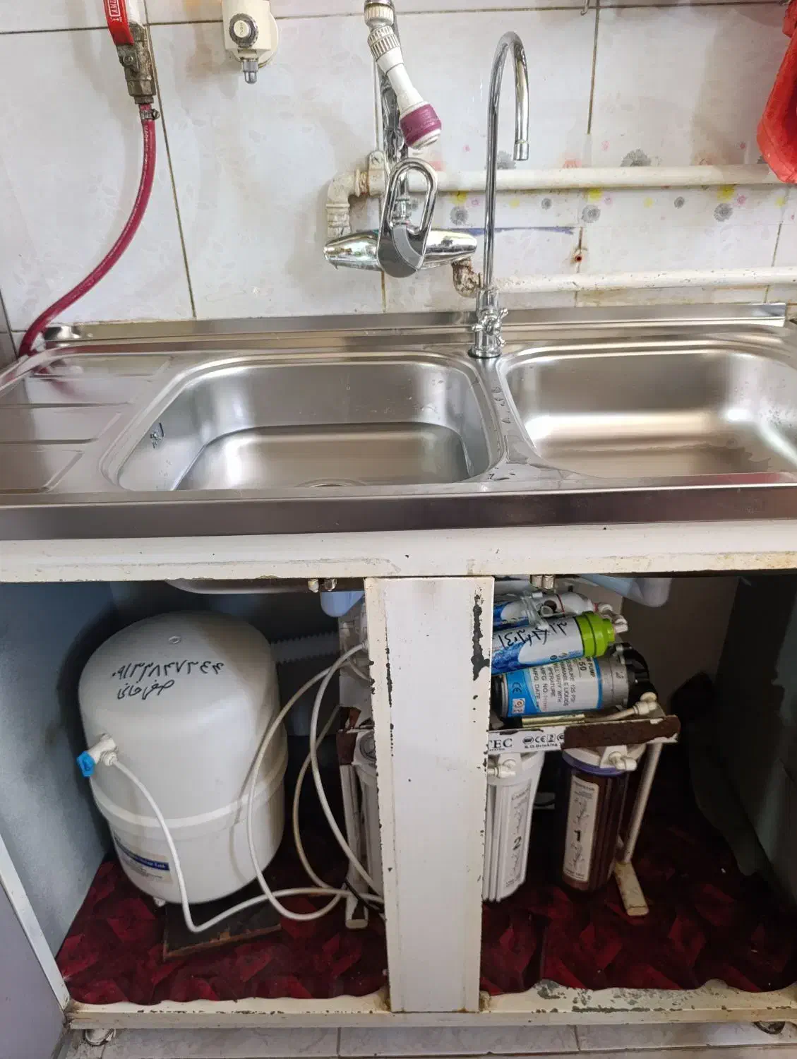 نصب شیرآلات آبگرمکن رادیات پکیج لوله کشی کولر|خدمات پیشه و مهارت|شهرکرد, |دیوار