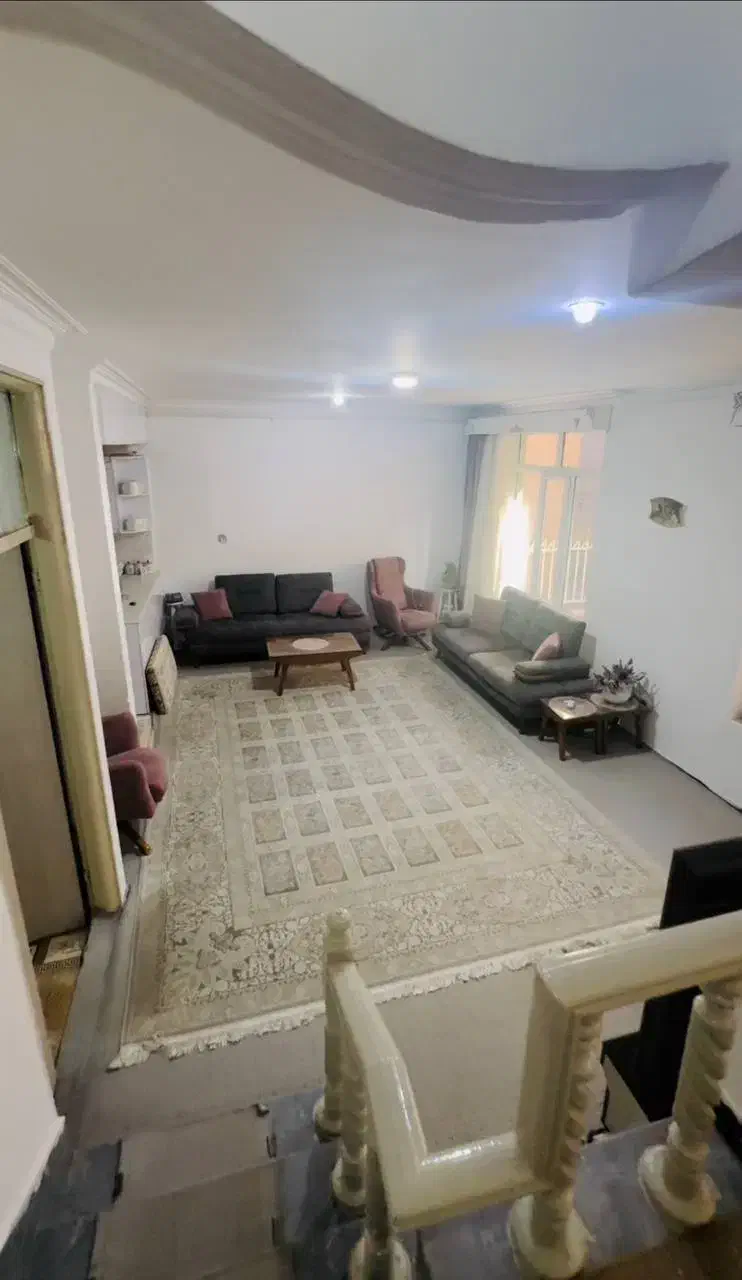 ۱۵۰ متر در دو واحد دو خواب/ فوری و زیرقیمت / گمرک|فروش آپارتمان|مریوان, |دیوار