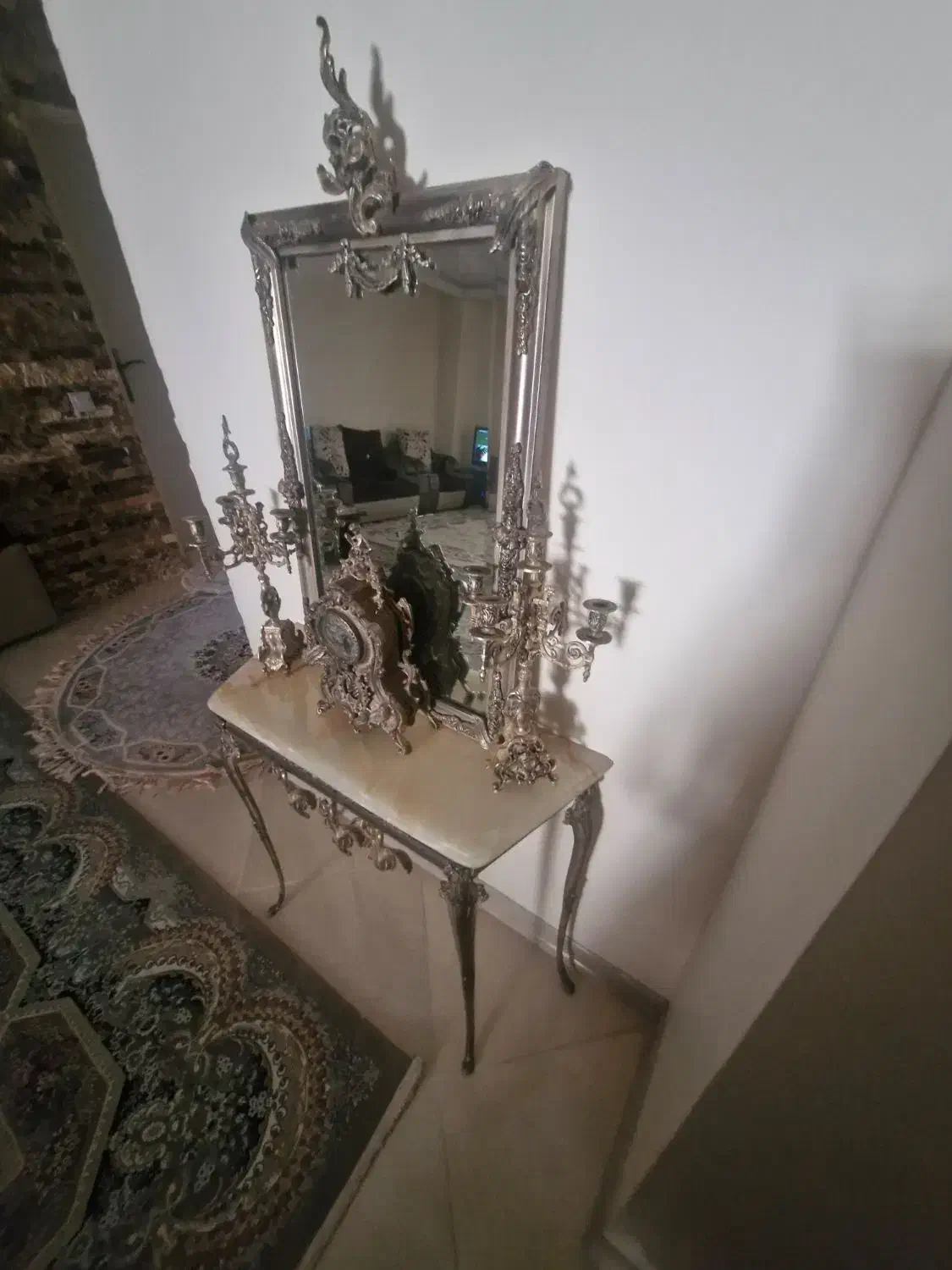 اینه و شمعدان برنز با ساعت سالم|آینه|پردیس, فاز ۴|دیوار