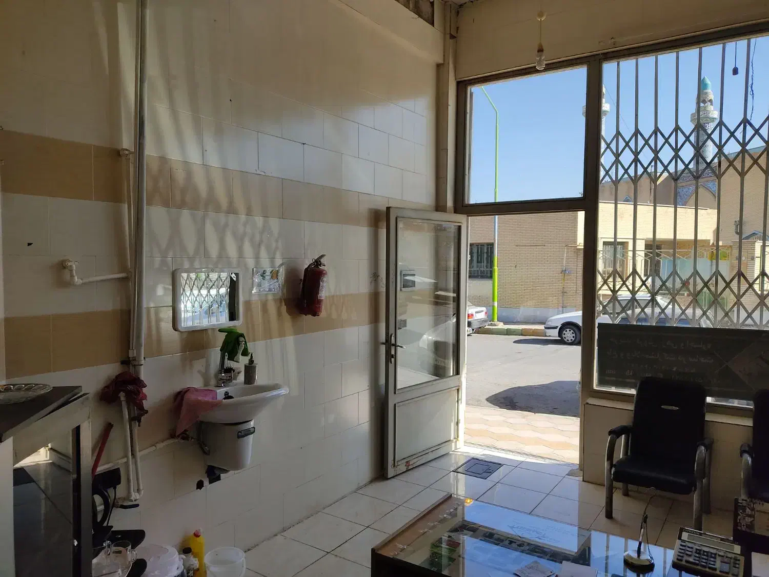 یک باب مغازه تجاری در C4فولادشهر|اجارهٔ مغازه و غرفه|فولادشهر, C4|دیوار