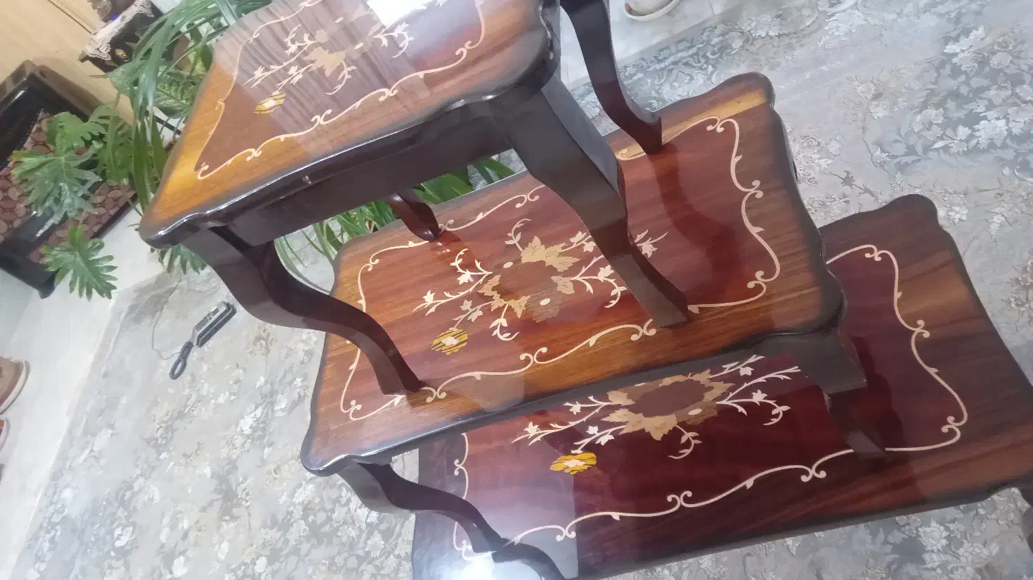 میز|مبلمان خانگی و میز عسلی|تربتحیدریه, قائم|دیوار