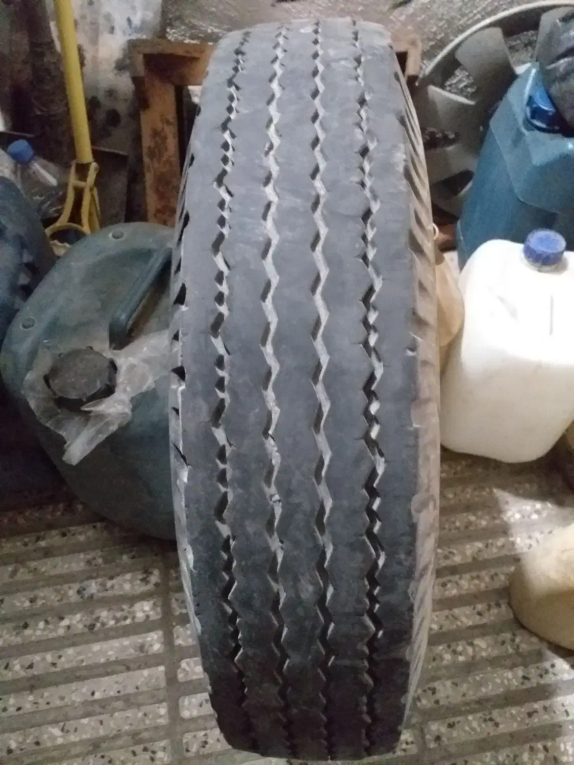 لاستیک دناکاربورات تیوب وانت مزدا1600|قطعات یدکی و لوازم جانبی|گرگان, |دیوار