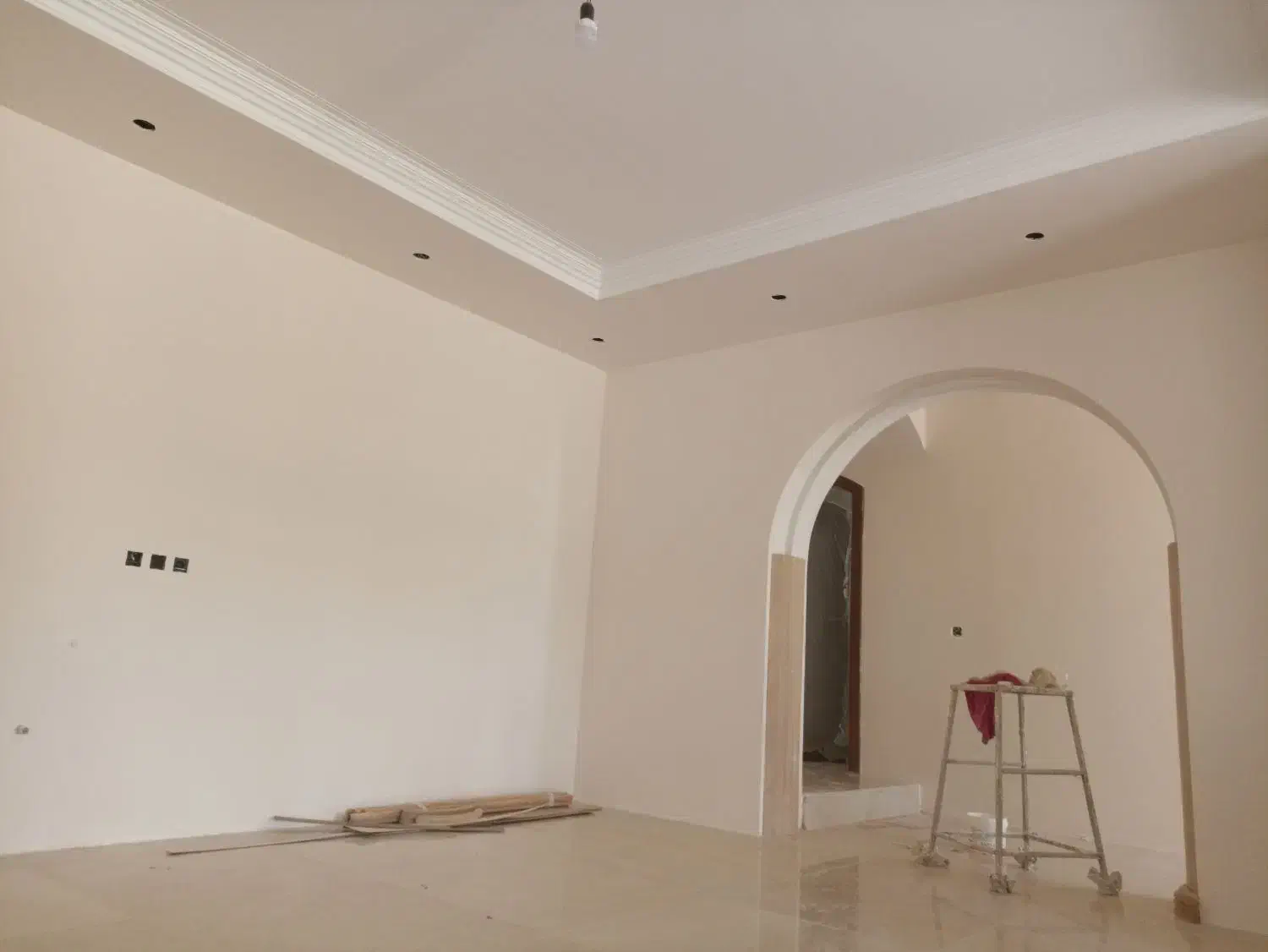 نقاشی چوب ساختمان تعمیرات داخلی|خدمات پیشه و مهارت|شیراز, ده پیاله|دیوار