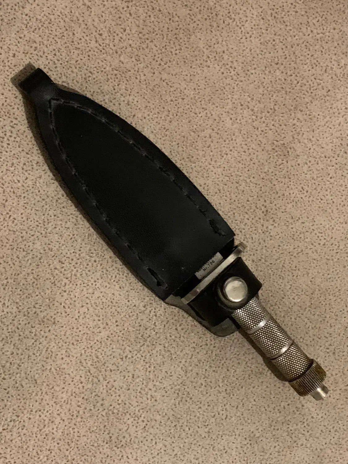 چاقو شکاری هربرتز ودکمه های نظامی ولاله ودستمال|کلکسیون اشیاء عتیقه|تهران, آجودانیه|دیوار