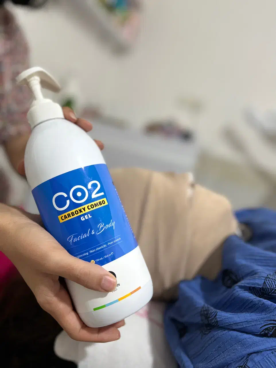 نیازمند همکار در لاین پوست وناخن|استخدام درمانی، زیبایی، بهداشتی|بیرجند, |دیوار