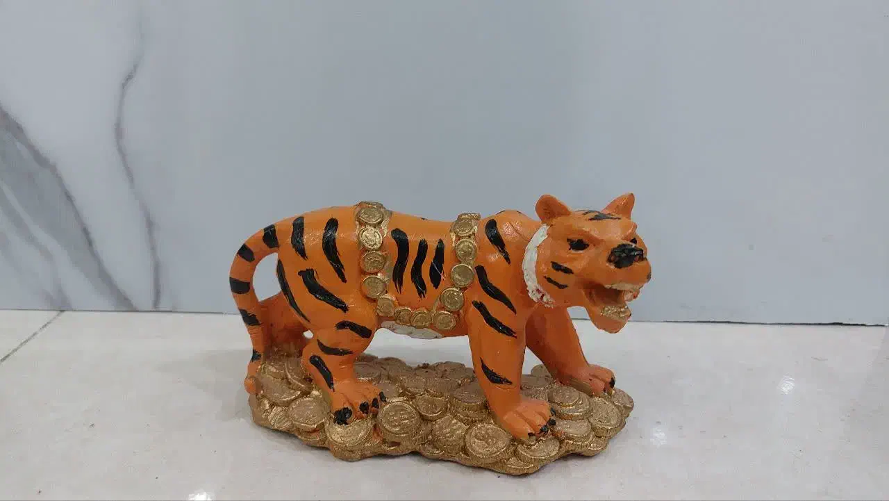 مجسمه ببر|مجسمه، تندیس، ماکت|پردیس, فاز ۸|دیوار