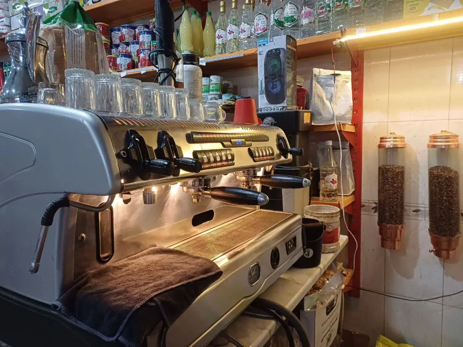 قهوه ساز صنعتی|سماور، چای‌ساز، قهوه‌ساز|قم, قلعه کامکار|دیوار