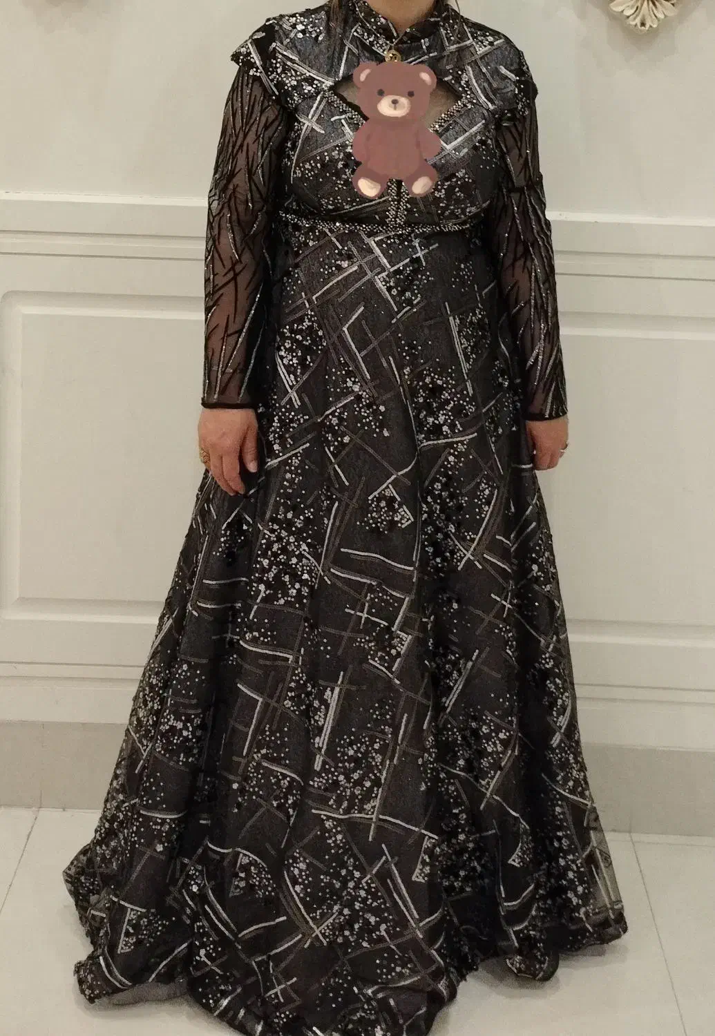 مجلسی لباس طوسی|لباس|رباط‌کریم, الارد|دیوار