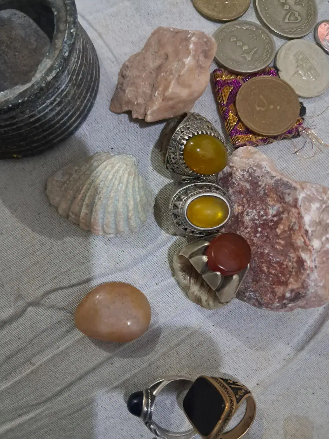 تعدادی انگشتر قدیمی ّ|کلکسیون اشیاء عتیقه|کرمان, |دیوار