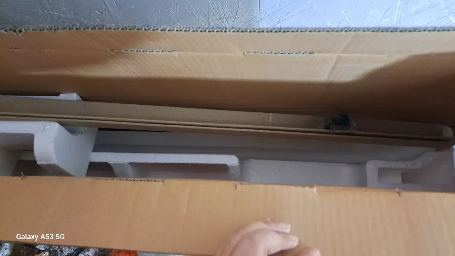 کارتن تلویزیون اسنوا 55 اینچ|تلویزیون و پروژکتور|بهبهان, |دیوار