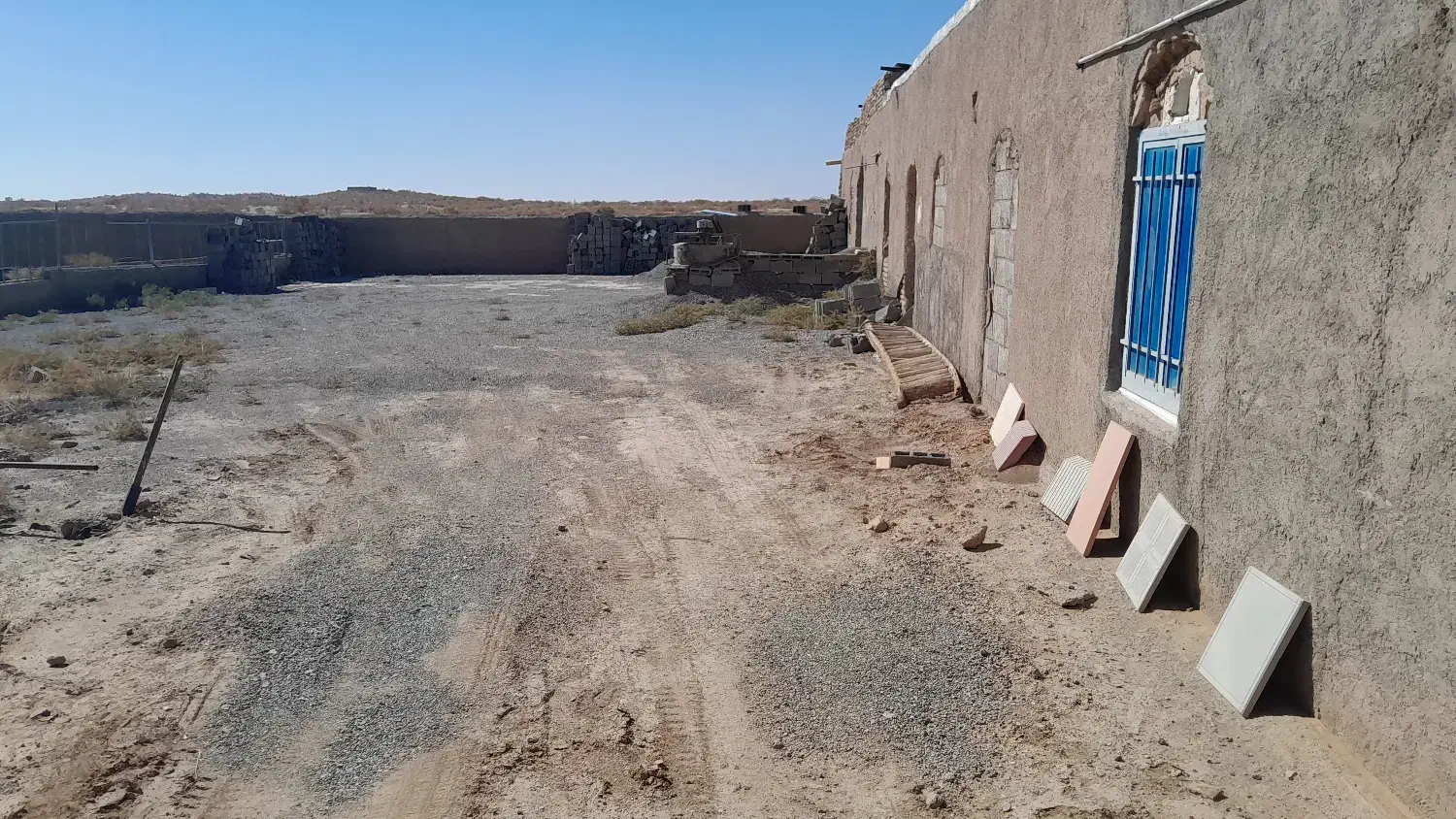 گاوداری|فروش دفتر صنعتی، کشاورزی، تجاری|باشتین, |دیوار