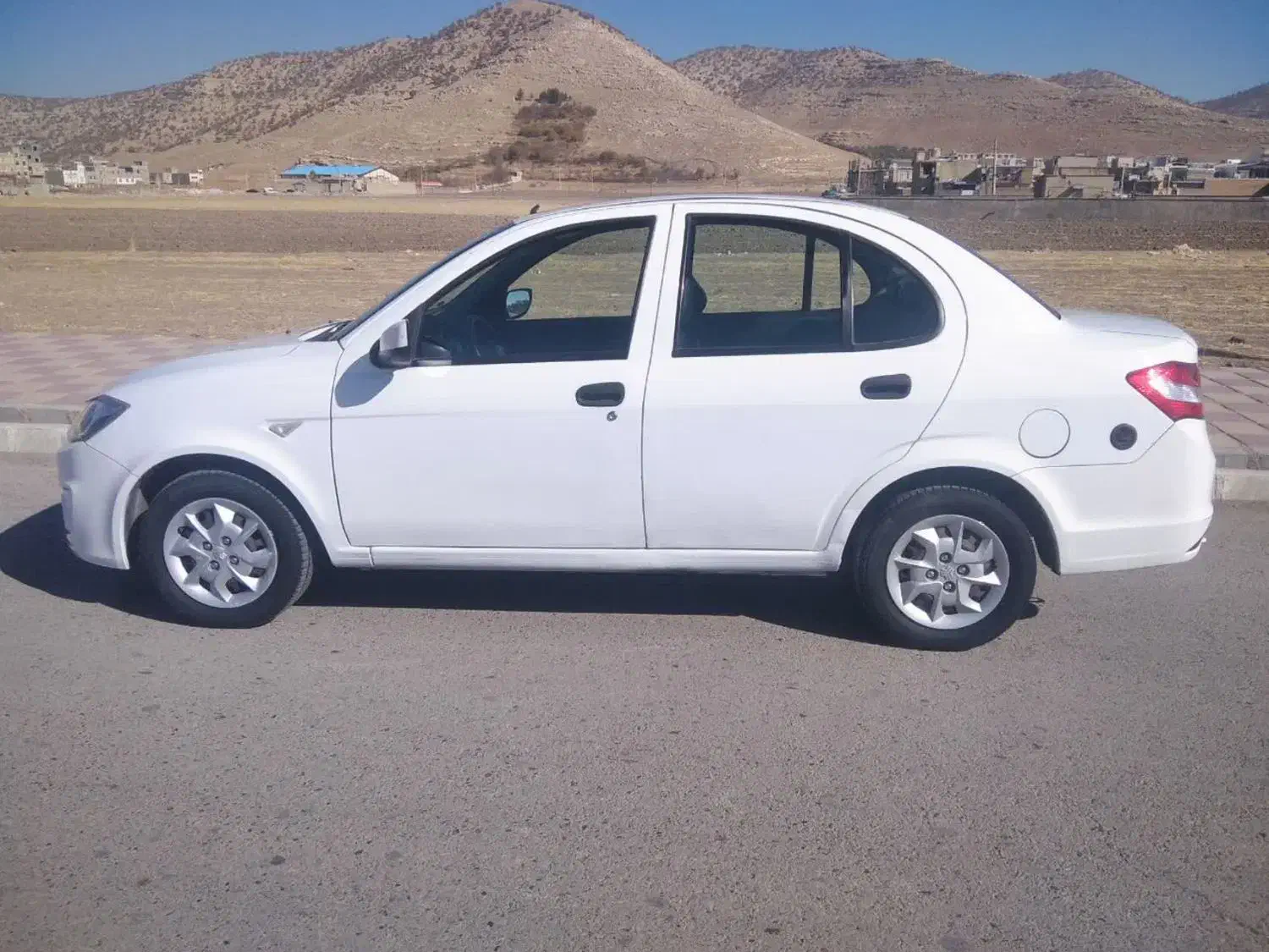 ساینا 97 کم کار|خودرو سواری و وانت|اسلام‌‌آباد غرب, |دیوار