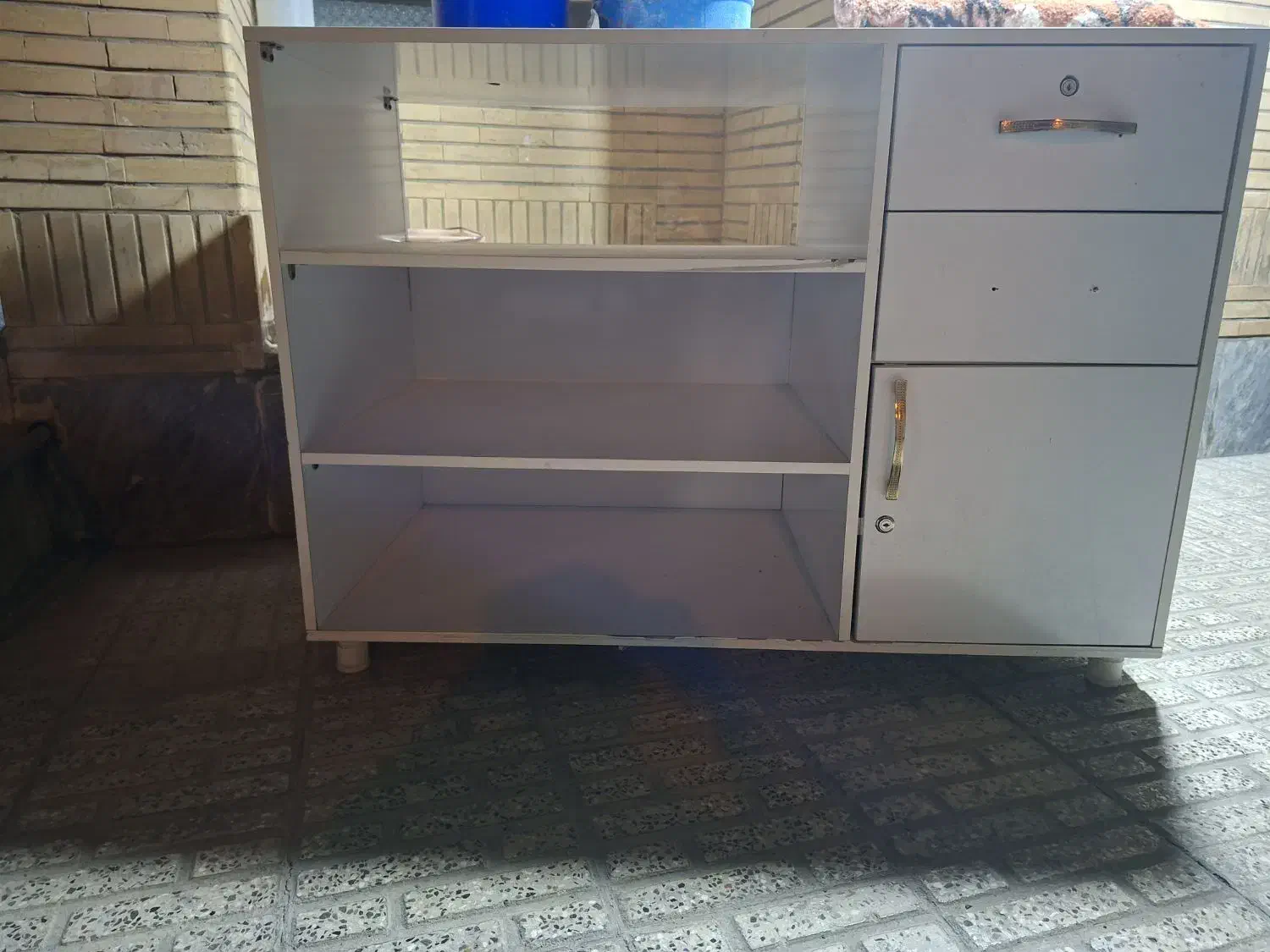 یک عدد میز در حد نو|میز تحریر و کامپیوتر|ایذه, |دیوار