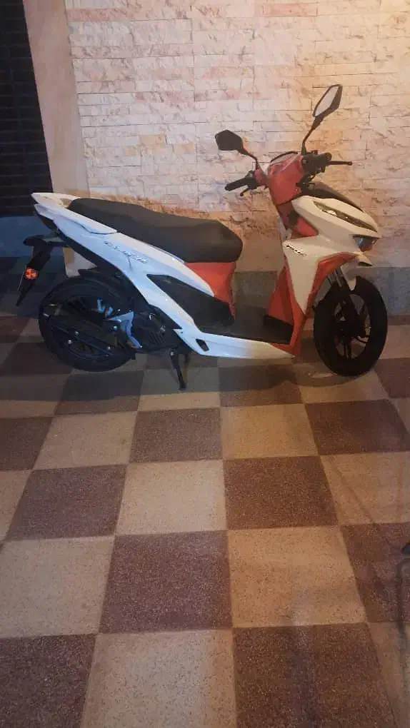 کلیک ۱۵۰cc 1403|موتورسیکلت|برخوار, |دیوار