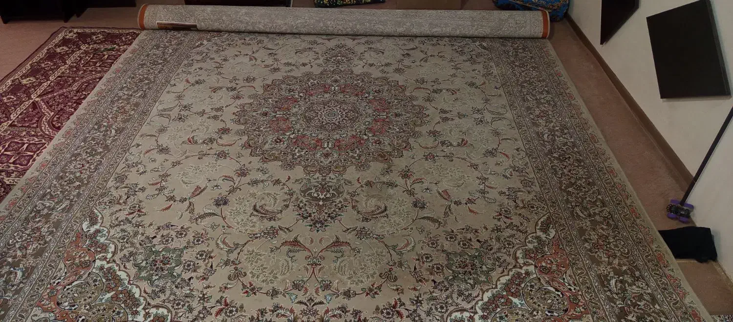 دو تخته فرش 12 متری|فرش|شاهین‌شهر, عطار|دیوار