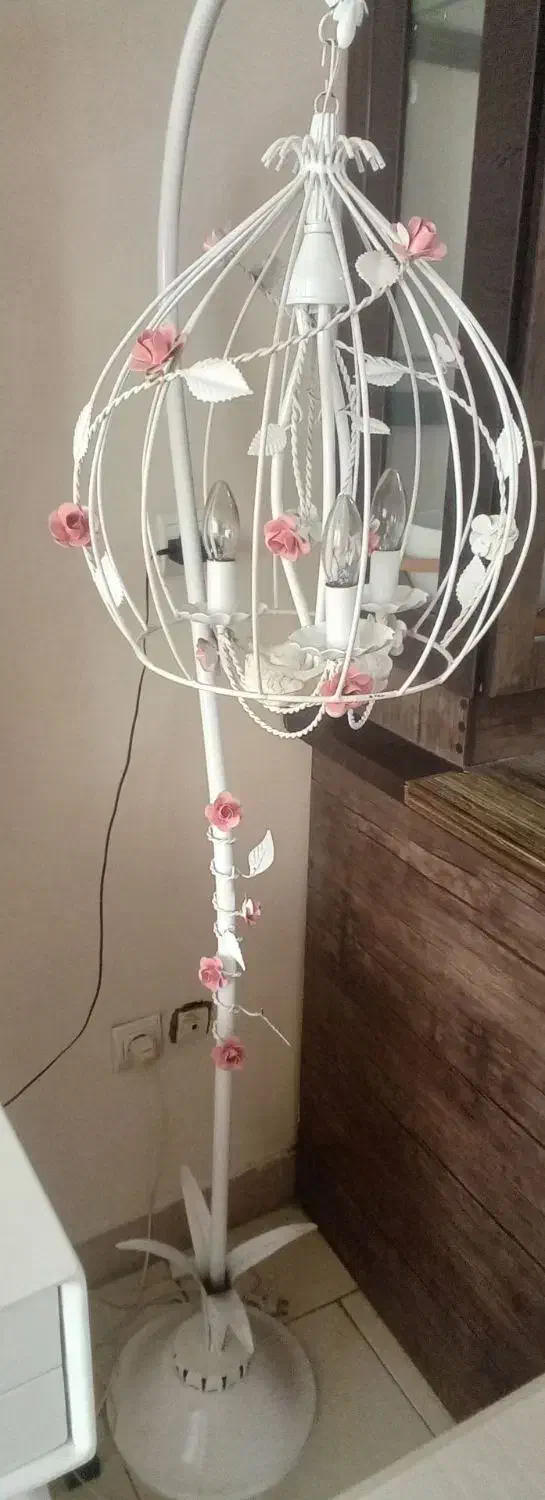 اباژورسفیدصورتی طرح قفس پرنده|چراغ خواب و آباژور|اسلام‌شهر, شهرک قائمیه|دیوار