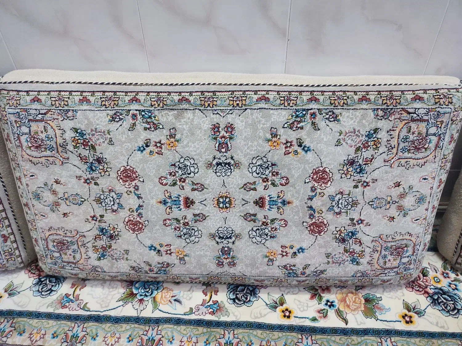 ۴ عدد پشتی فیلی طرح گیلدا|پشتی|قم, علی آباد|دیوار